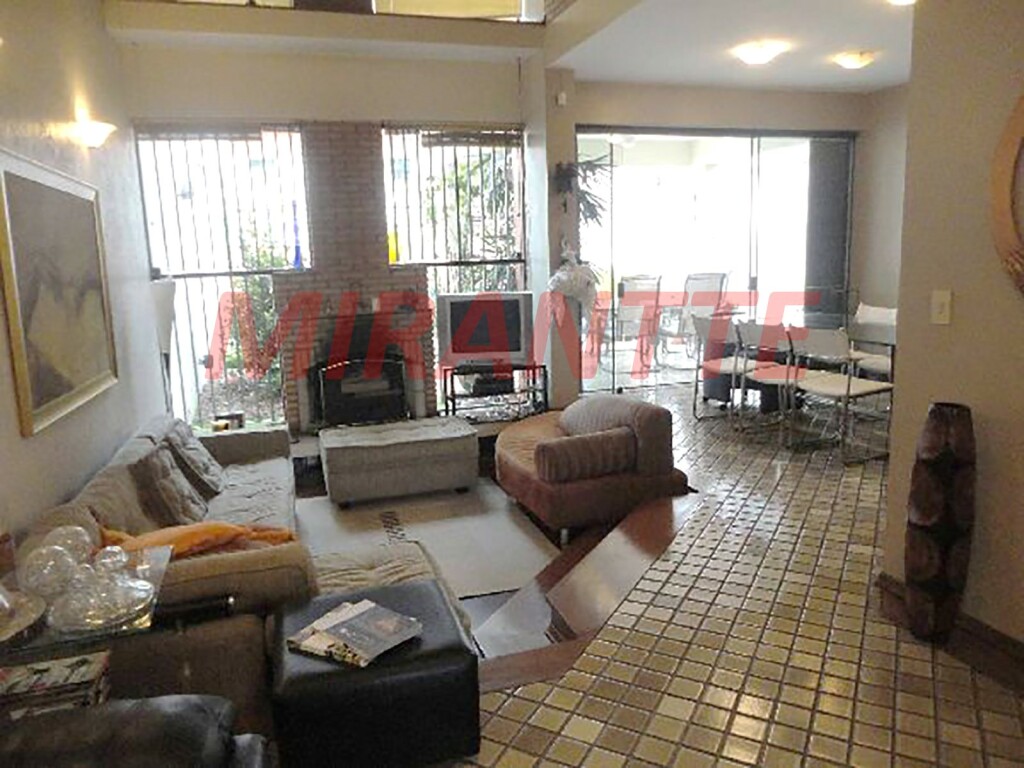 Sobrado com 3 quartos em Jardim França