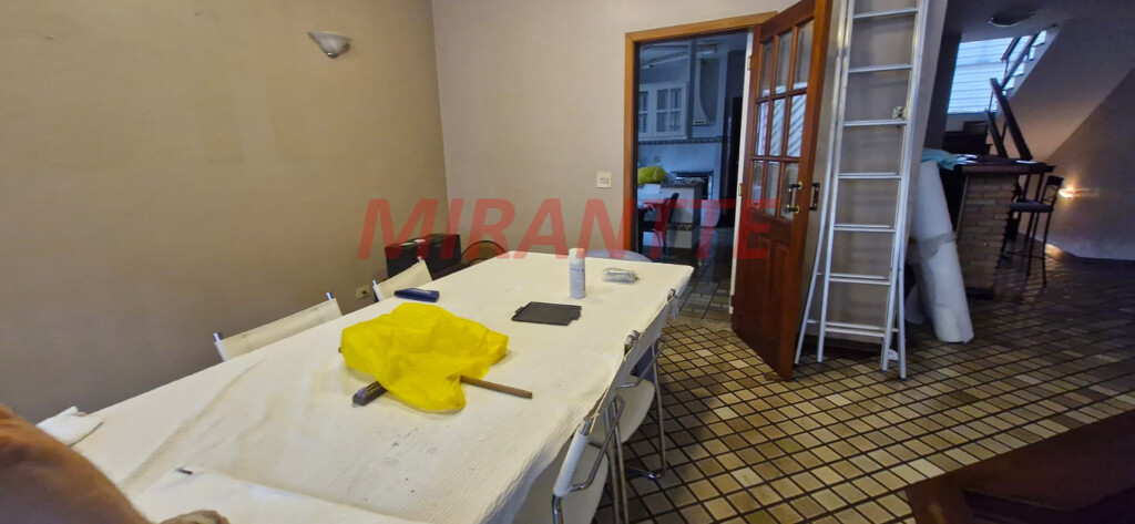 Sobrado com 3 quartos em Jardim França