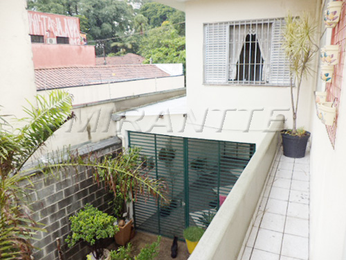 Comercial de 560m² em Santana