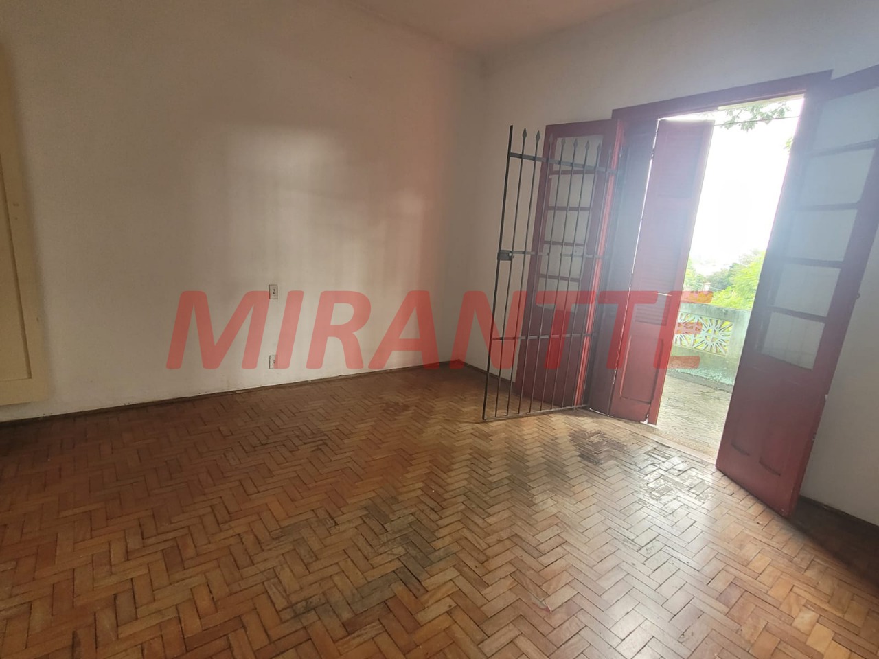 Sobrado de 350m² com 3 quartos em Jardim São Bento