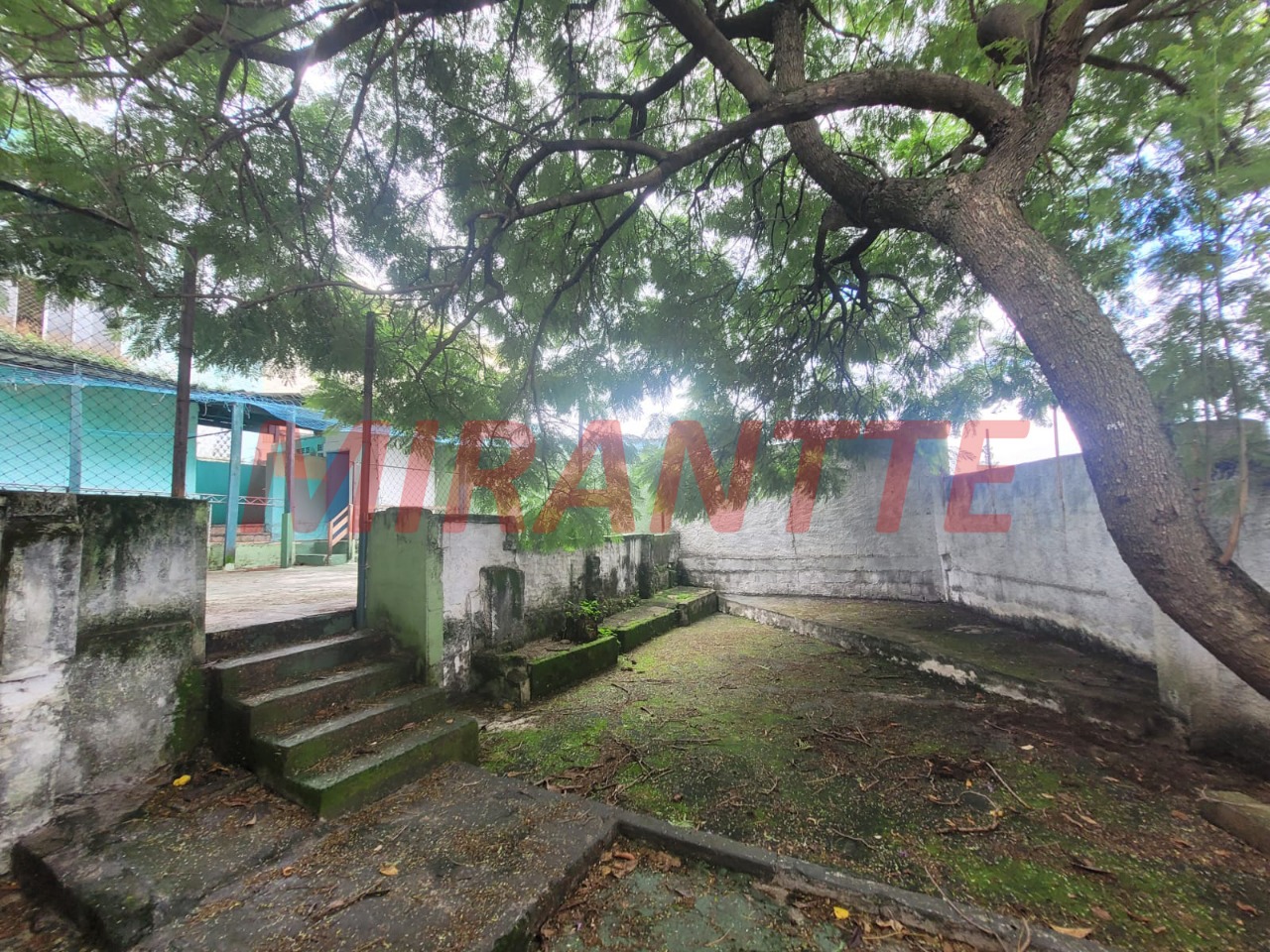 Sobrado de 350m² com 3 quartos em Jardim São Bento