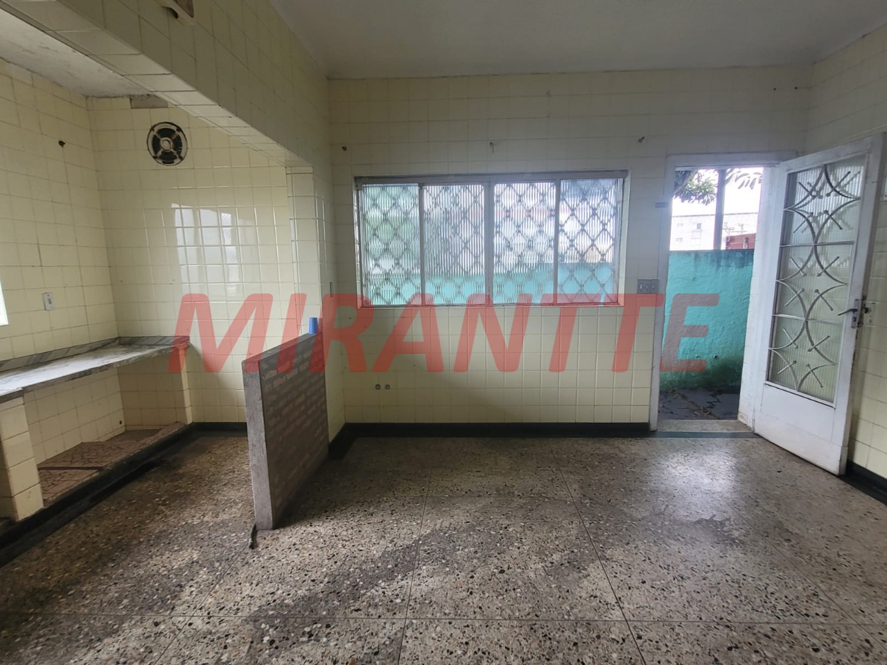 Sobrado de 350m² com 3 quartos em Jardim São Bento