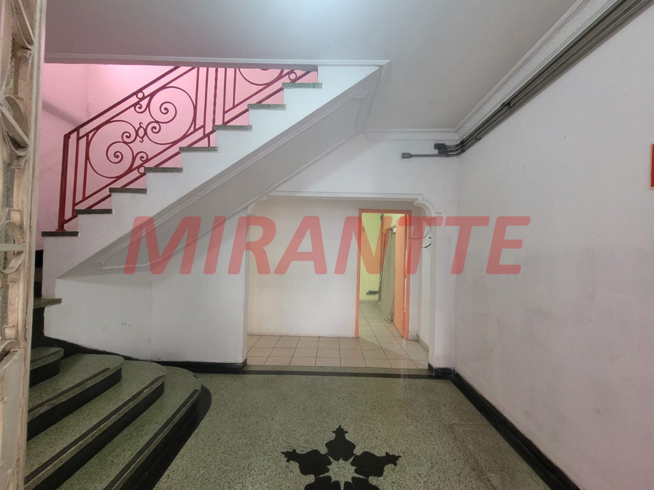 Sobrado de 350m² com 3 quartos em Jardim São Bento