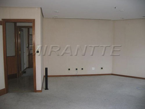 Comercial de 230m² em Santana