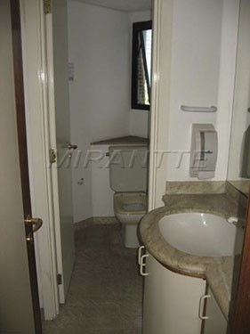 Comercial de 230m² em Santana