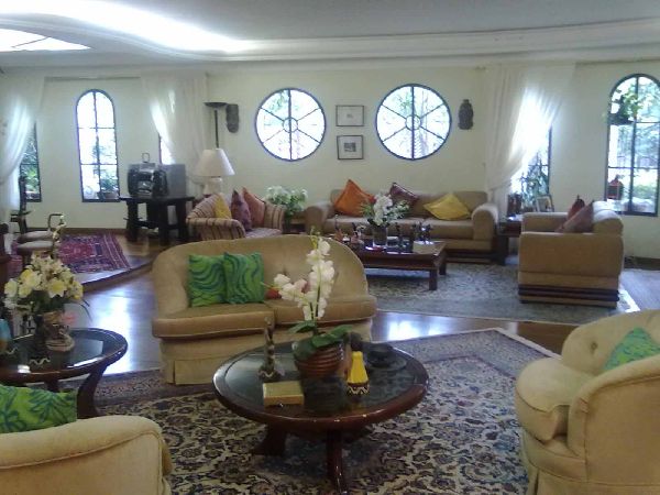 Sobrado com 4 quartos em Palmas Do Tremembé