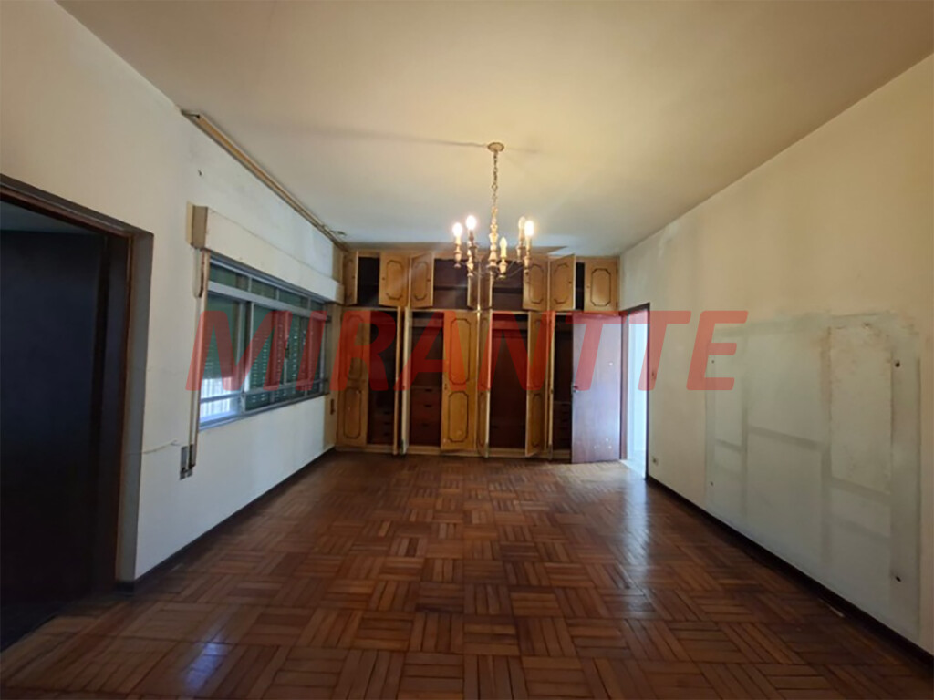 Casa terrea de 254m² com 4 quartos em Jardim São Bento