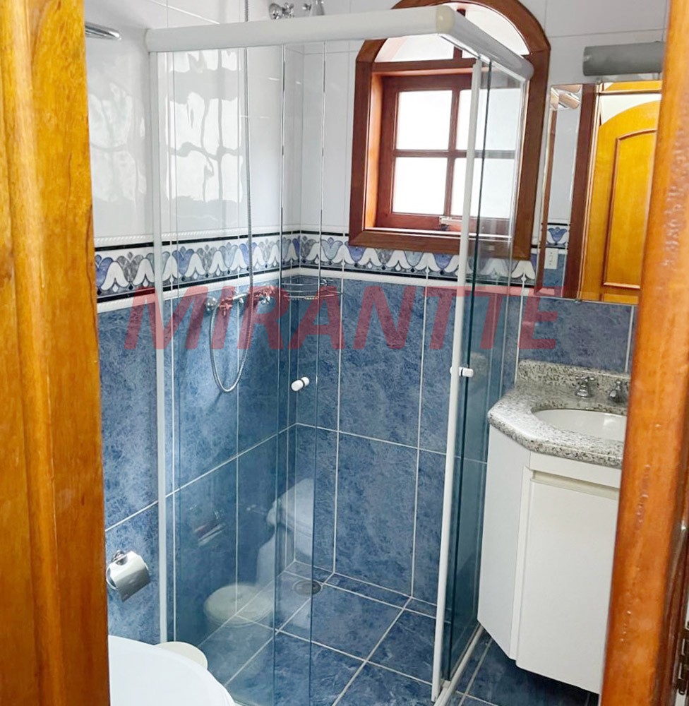 Sobrado de 330m² com 4 quartos em Barro Branco
