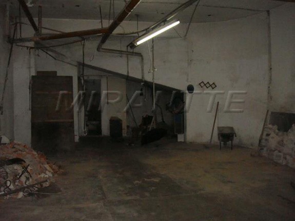 Comercial de 976m² em Brooklin