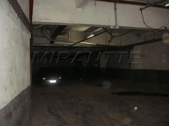Comercial de 976m² em Brooklin