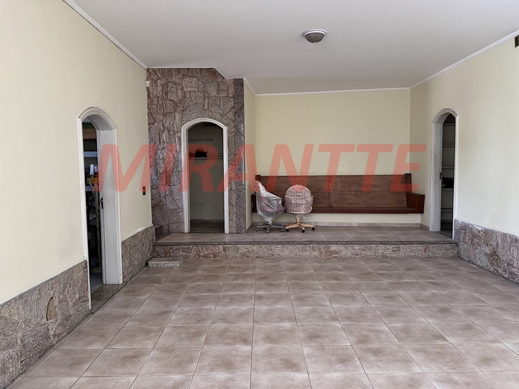 Sobrado de 424m² com 4 quartos em Jardim São Bento