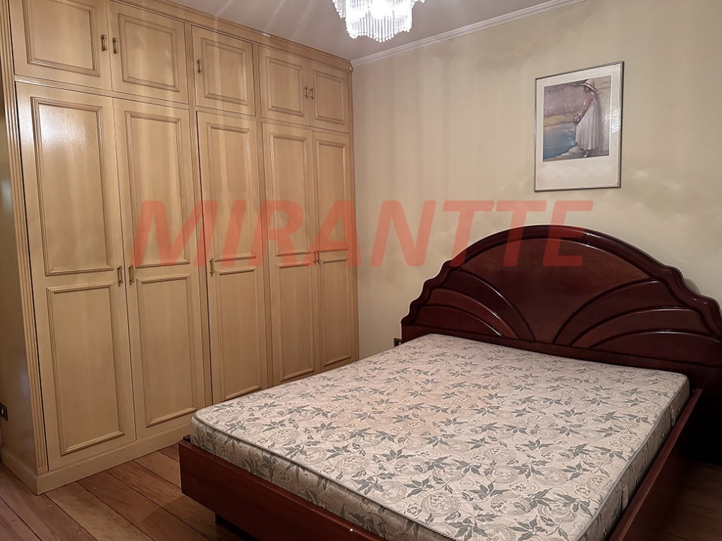 Sobrado de 424m² com 4 quartos em Jardim São Bento