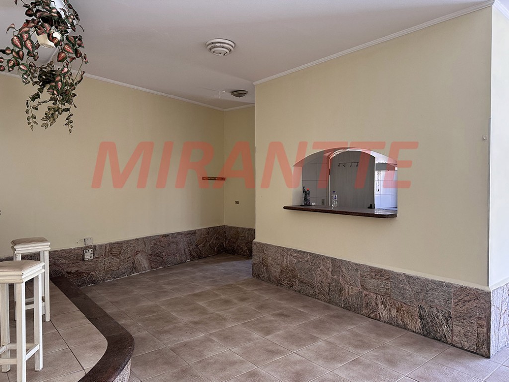 Sobrado de 424m² com 4 quartos em Jardim São Bento