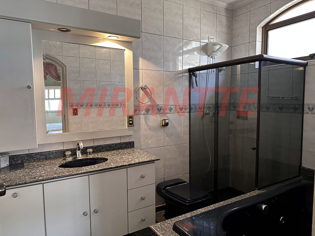 Sobrado de 424m² com 4 quartos em Jardim São Bento