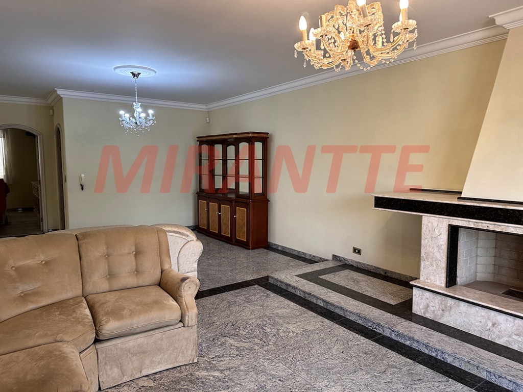 Sobrado de 424m² com 4 quartos em Jardim São Bento