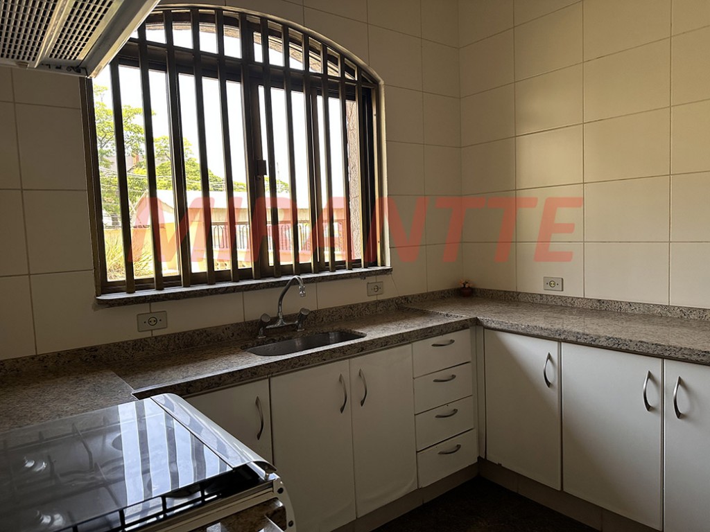 Sobrado de 424m² com 4 quartos em Jardim São Bento
