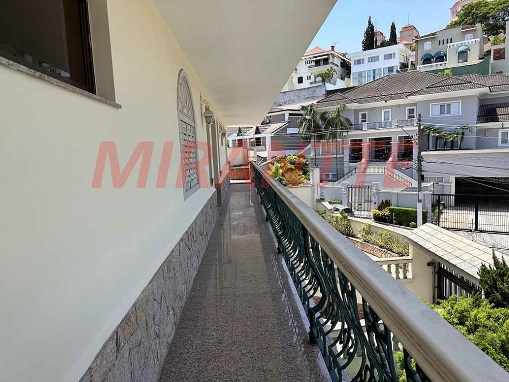 Sobrado de 424m² com 4 quartos em Jardim São Bento
