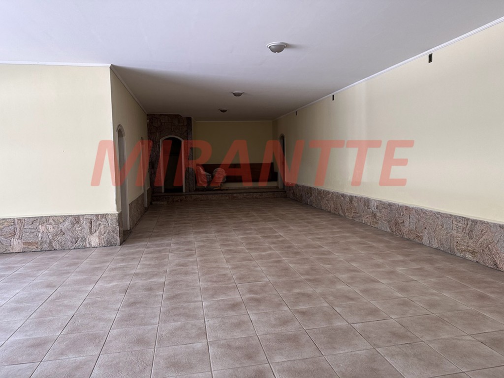 Sobrado de 424m² com 4 quartos em Jardim São Bento