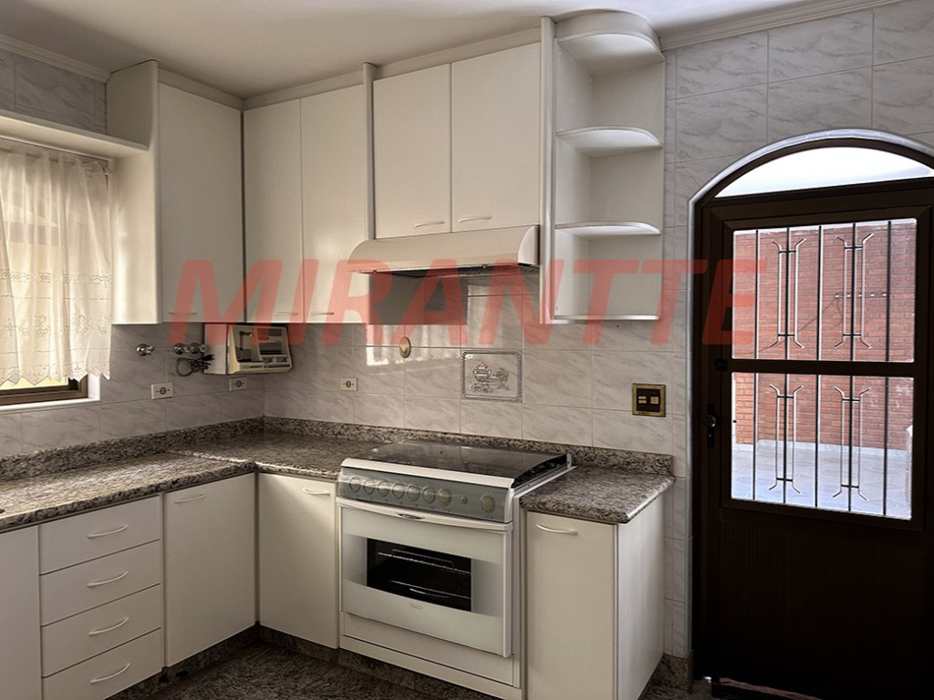 Sobrado de 424m² com 4 quartos em Jardim São Bento