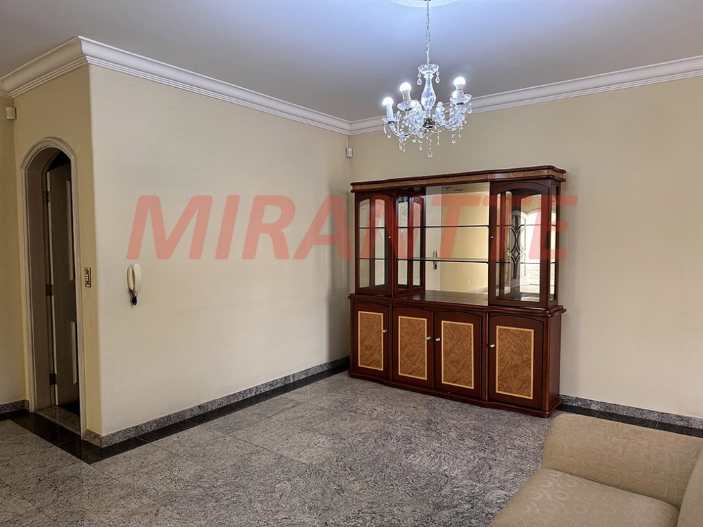 Sobrado de 424m² com 4 quartos em Jardim São Bento