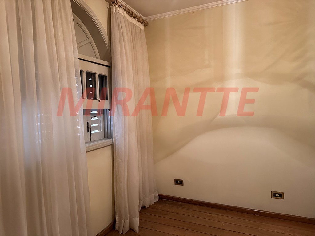Sobrado de 424m² com 4 quartos em Jardim São Bento