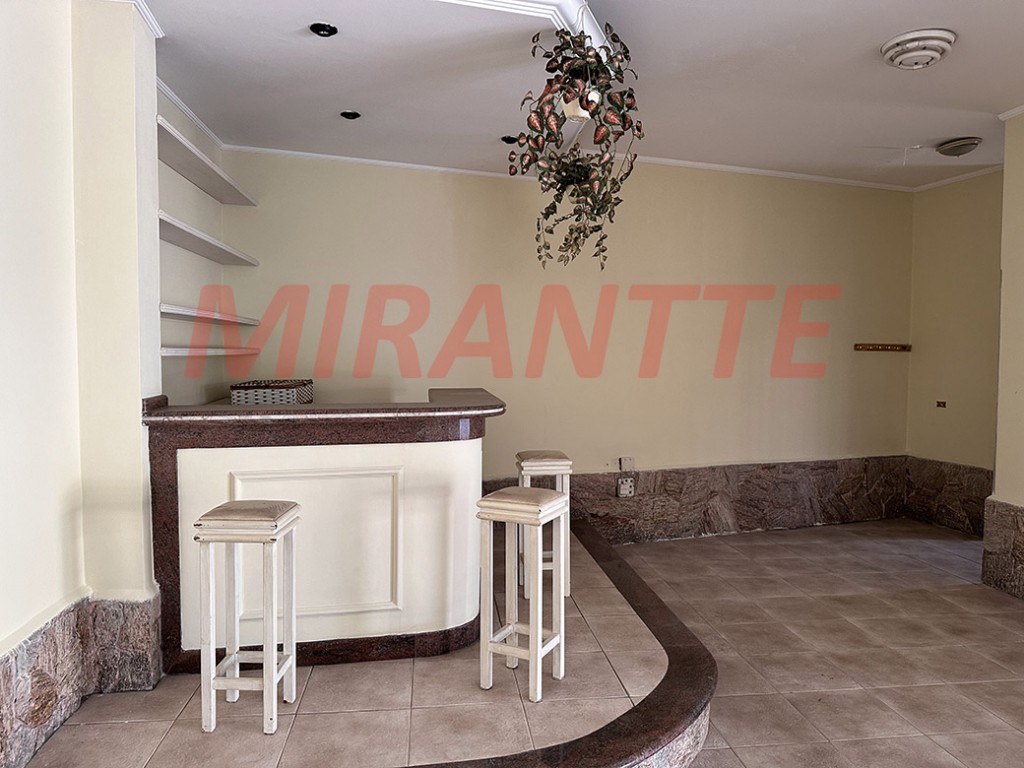 Sobrado de 424m² com 4 quartos em Jardim São Bento
