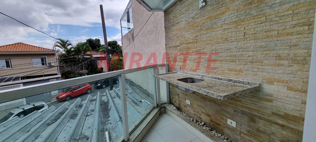 Sobrado de 177m² com 3 quartos em Água Fria