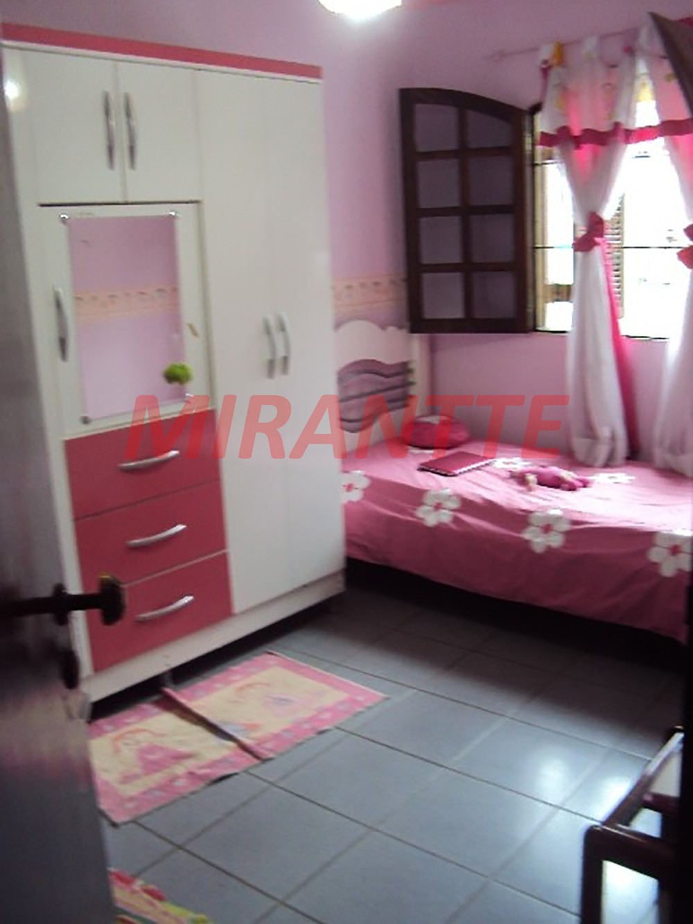 Sobrado de 130m² com 4 quartos em Imirim