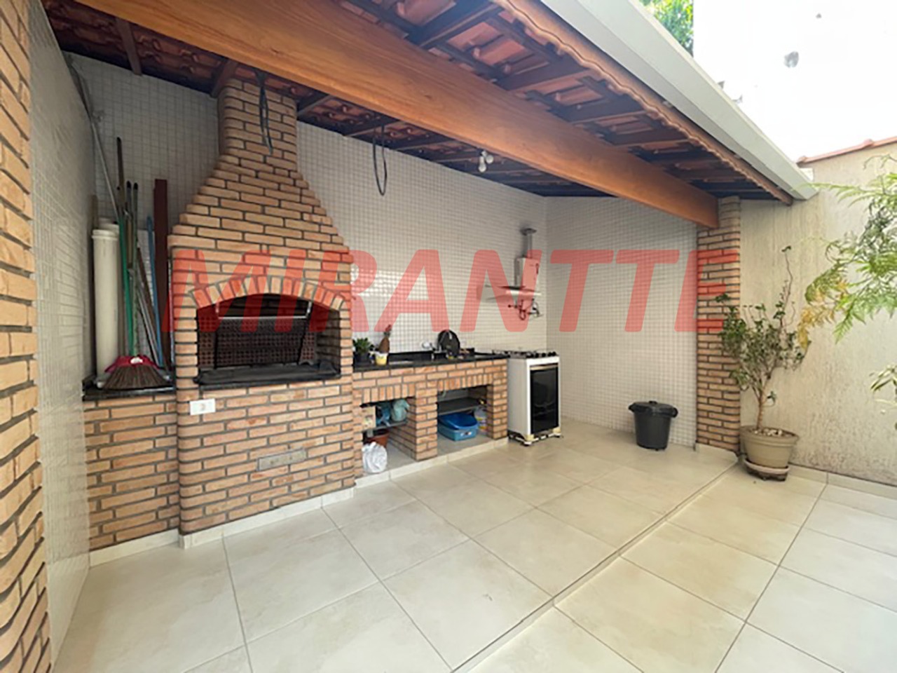 Sobrado de 210m² com 3 quartos em Jardim São Paulo