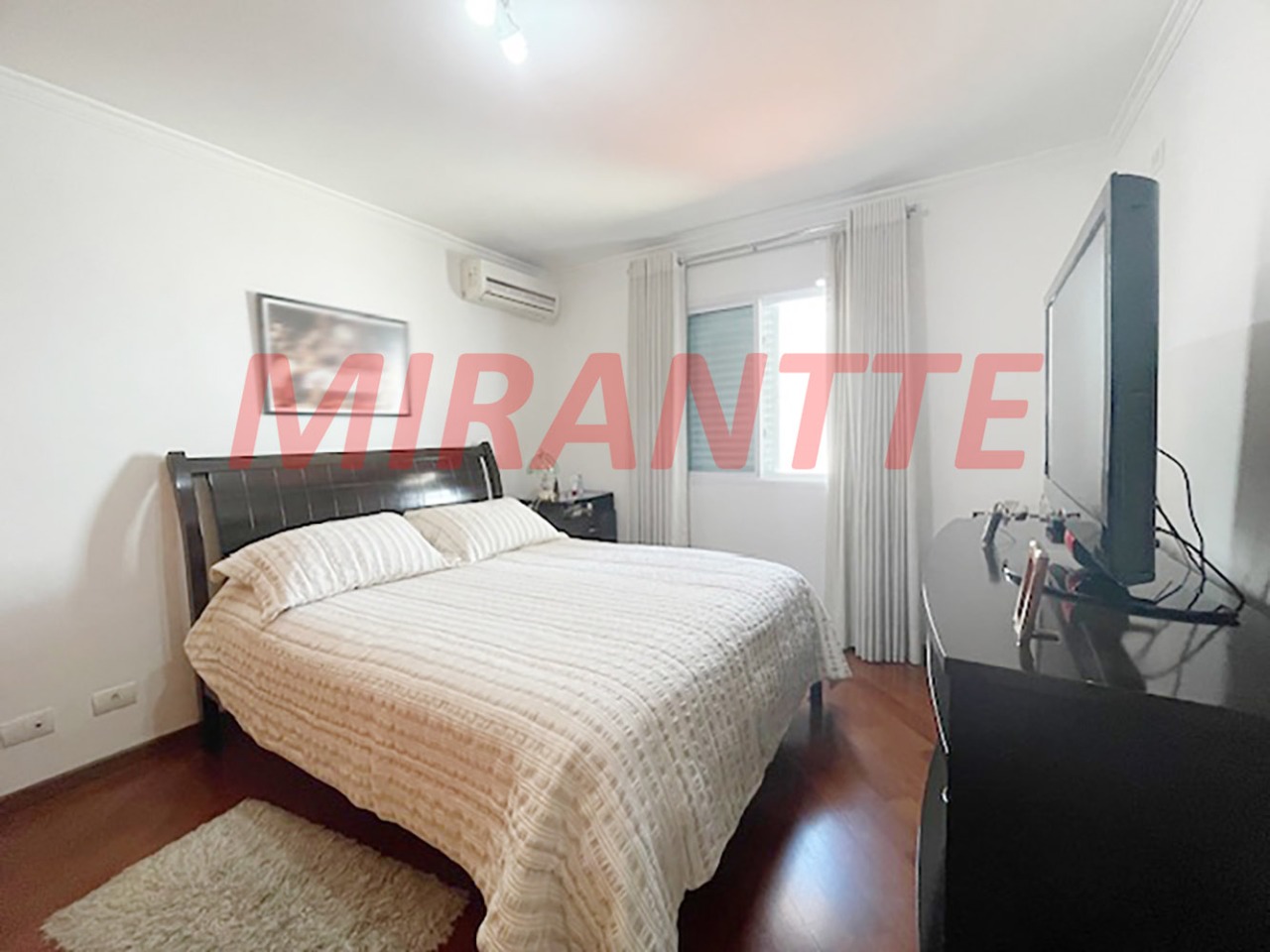 Sobrado de 210m² com 3 quartos em Jardim São Paulo