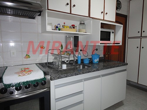 Sobrado de 245m² com 3 quartos em Lauzane Paulista