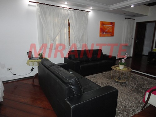 Sobrado de 245m² com 3 quartos em Lauzane Paulista