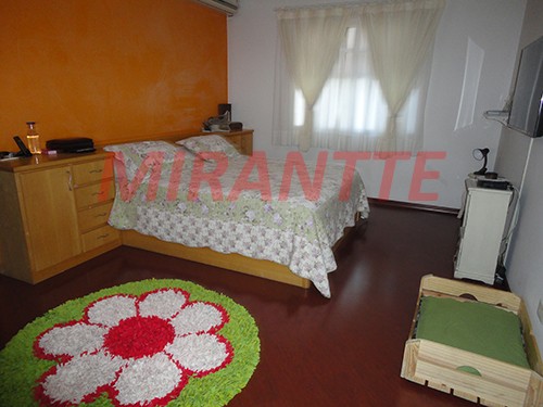 Sobrado de 245m² com 3 quartos em Lauzane Paulista