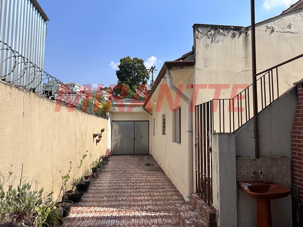 Casa terrea de 200m² com 4 quartos em Água Fria