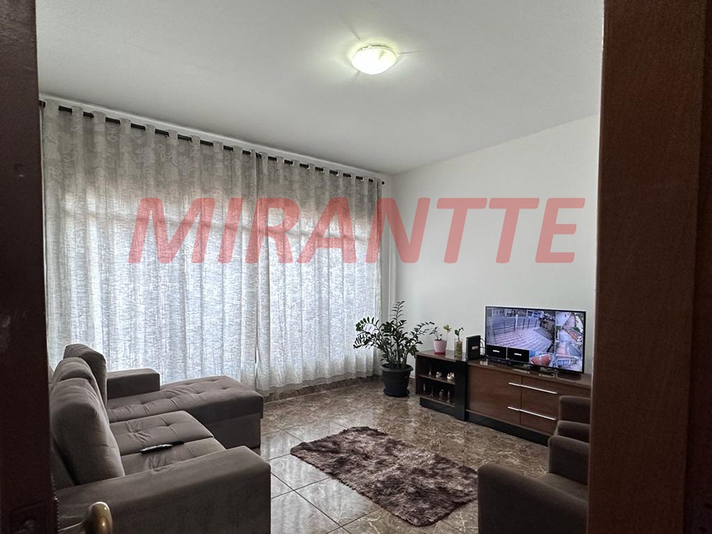 Casa terrea de 200m² com 4 quartos em Água Fria