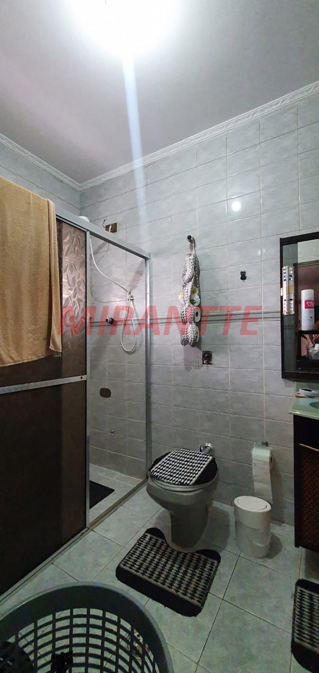 Sobrado de 420m² com 3 quartos em Jardim Guapíra