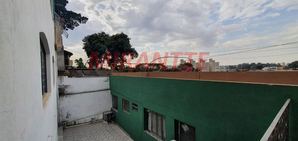 Sobrado de 420m² com 3 quartos em Jardim Guapíra