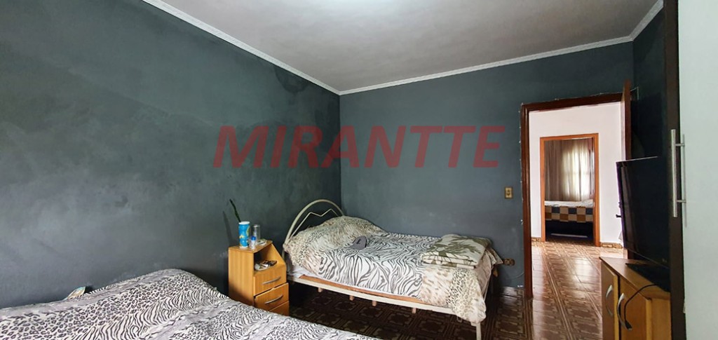 Sobrado de 420m² com 3 quartos em Jardim Guapíra
