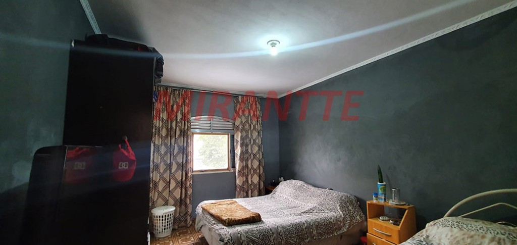 Sobrado de 420m² com 3 quartos em Jardim Guapíra