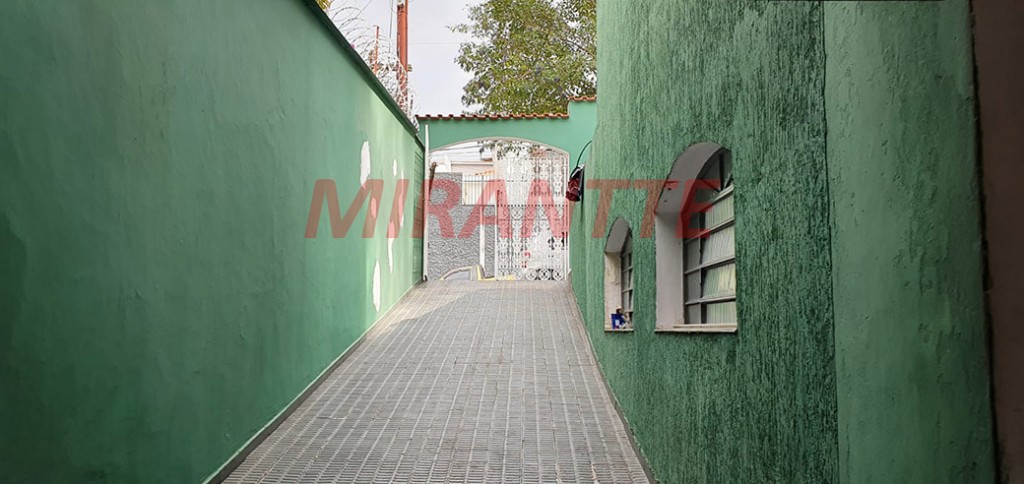 Sobrado de 420m² com 3 quartos em Jardim Guapíra