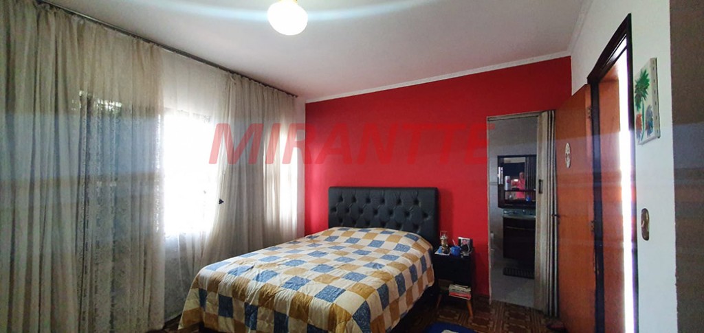 Sobrado de 420m² com 3 quartos em Jardim Guapíra