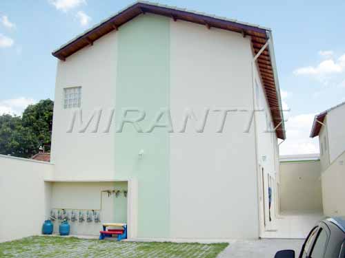 Cond. fechado de 54m² com 2 quartos em Jaçana