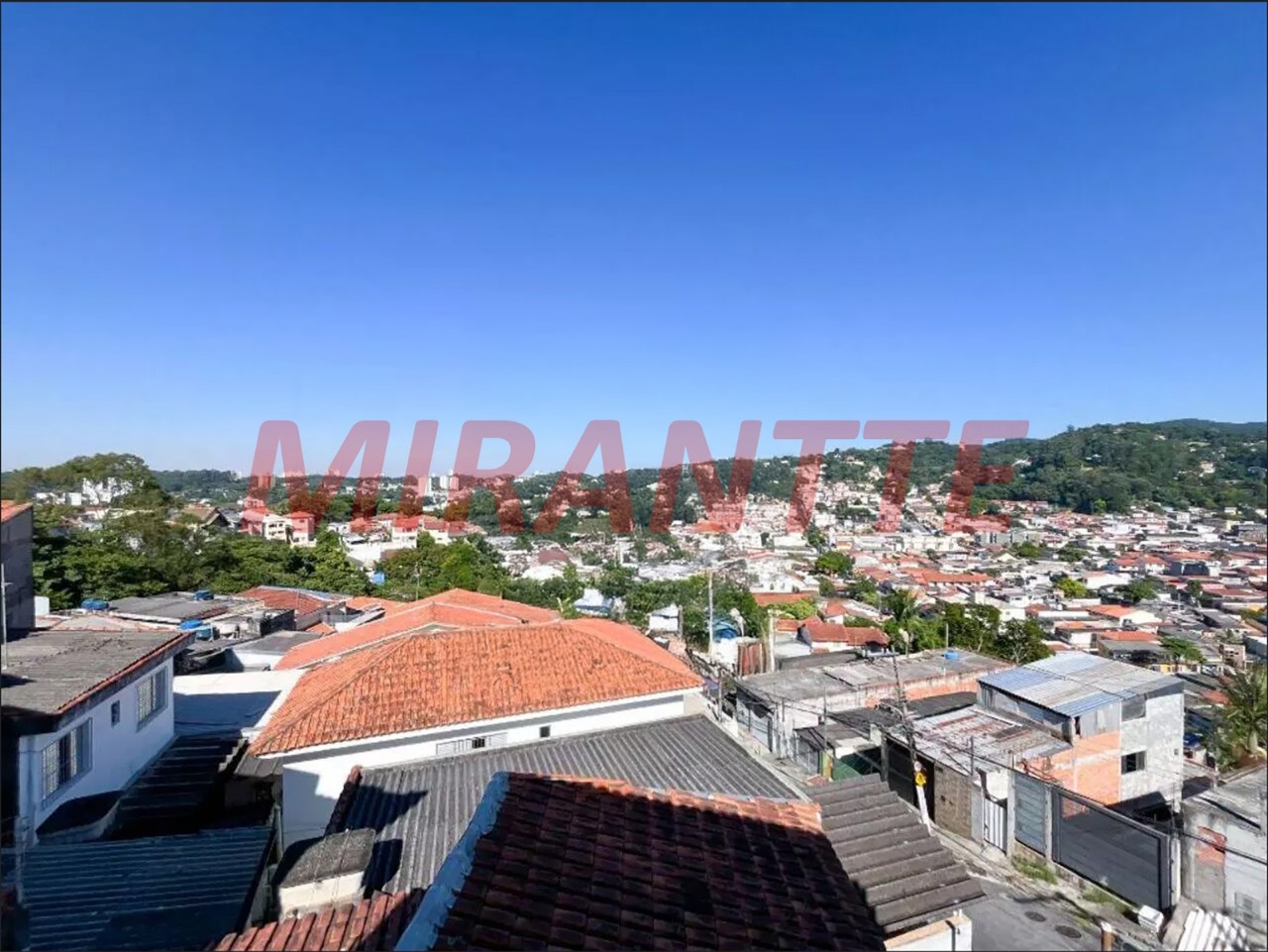 Sobrado de 125m² com 3 quartos em Jardim Virginia Bianca