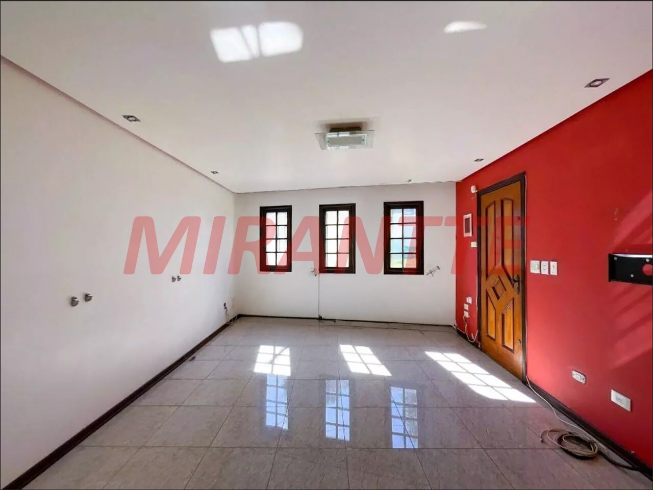 Sobrado de 125m² com 3 quartos em Jardim Virginia Bianca