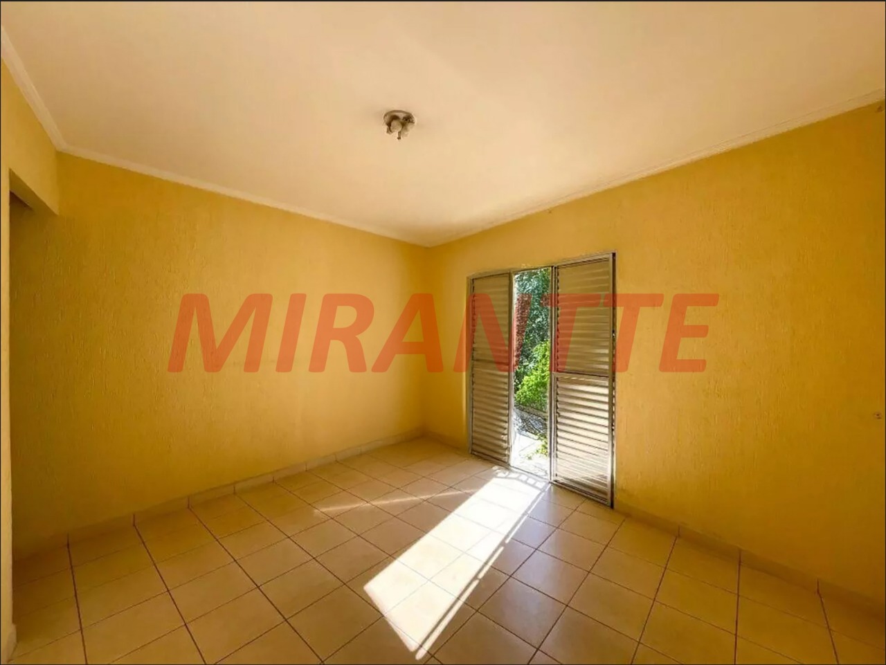 Sobrado de 125m² com 3 quartos em Jardim Virginia Bianca