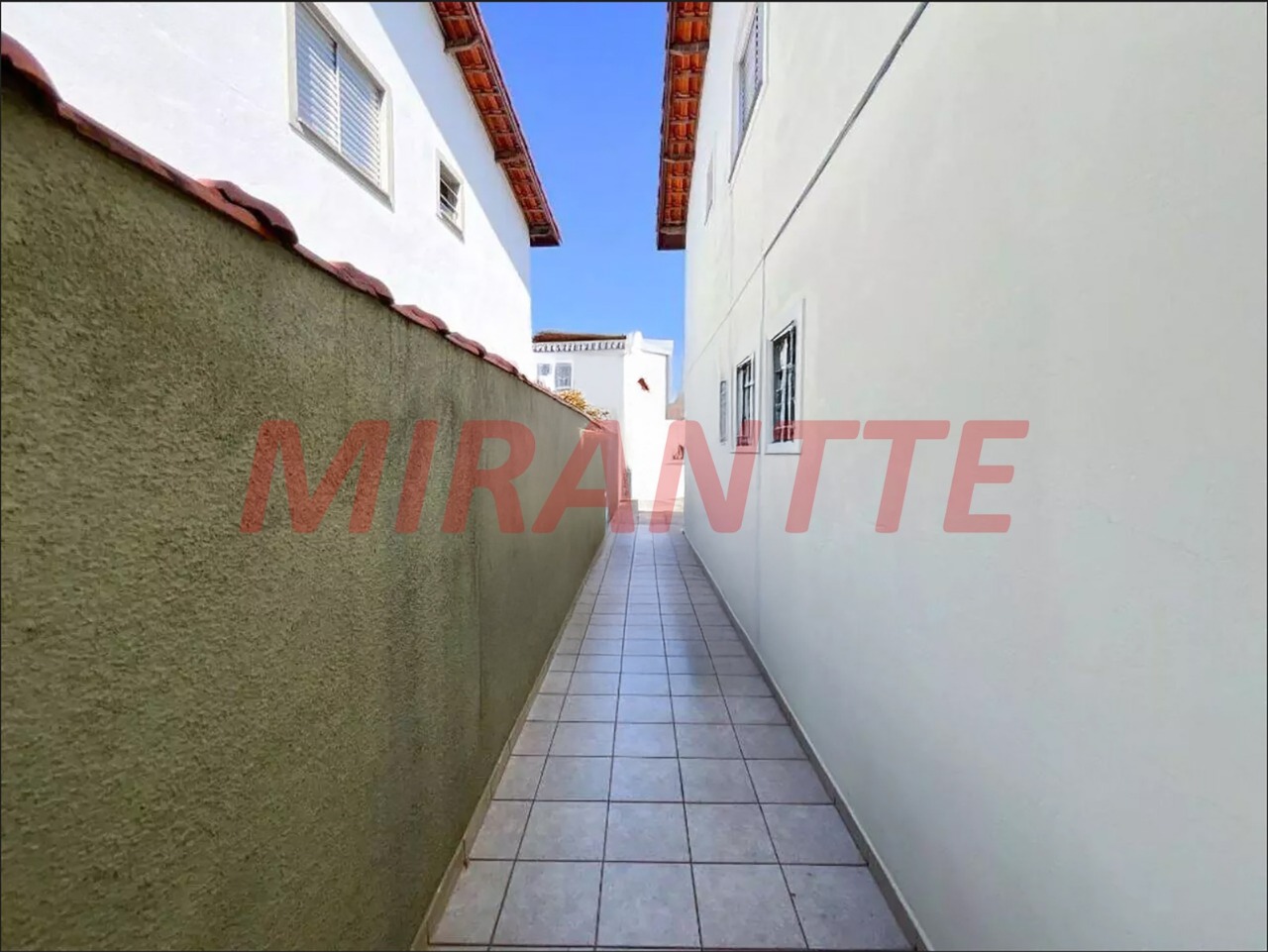 Sobrado de 125m² com 3 quartos em Jardim Virginia Bianca