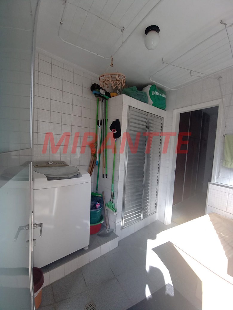Sobrado de 205m² com 3 quartos em Vila Irmaos Arnoni