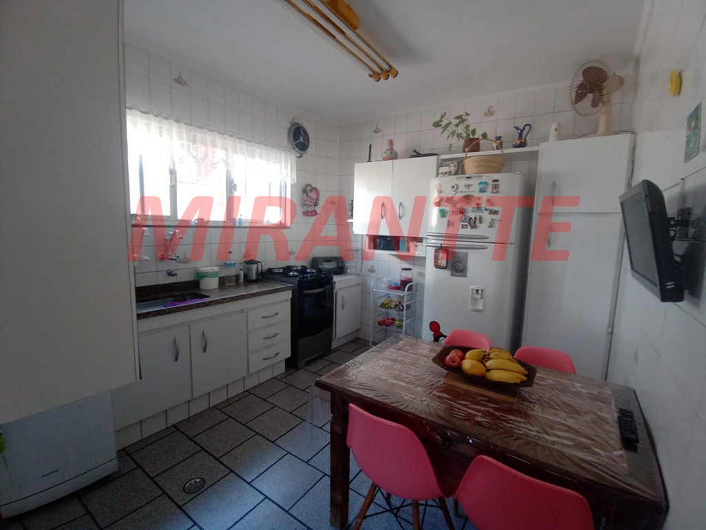 Sobrado de 205m² com 3 quartos em Vila Irmaos Arnoni