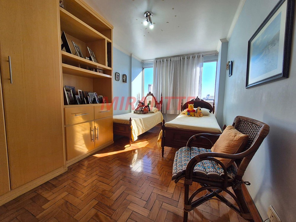 Apartamento de 160m² com 3 quartos em Santana