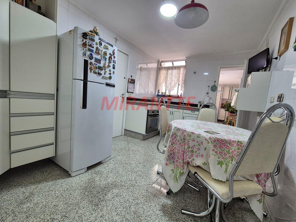 Apartamento de 160m² com 3 quartos em Santana